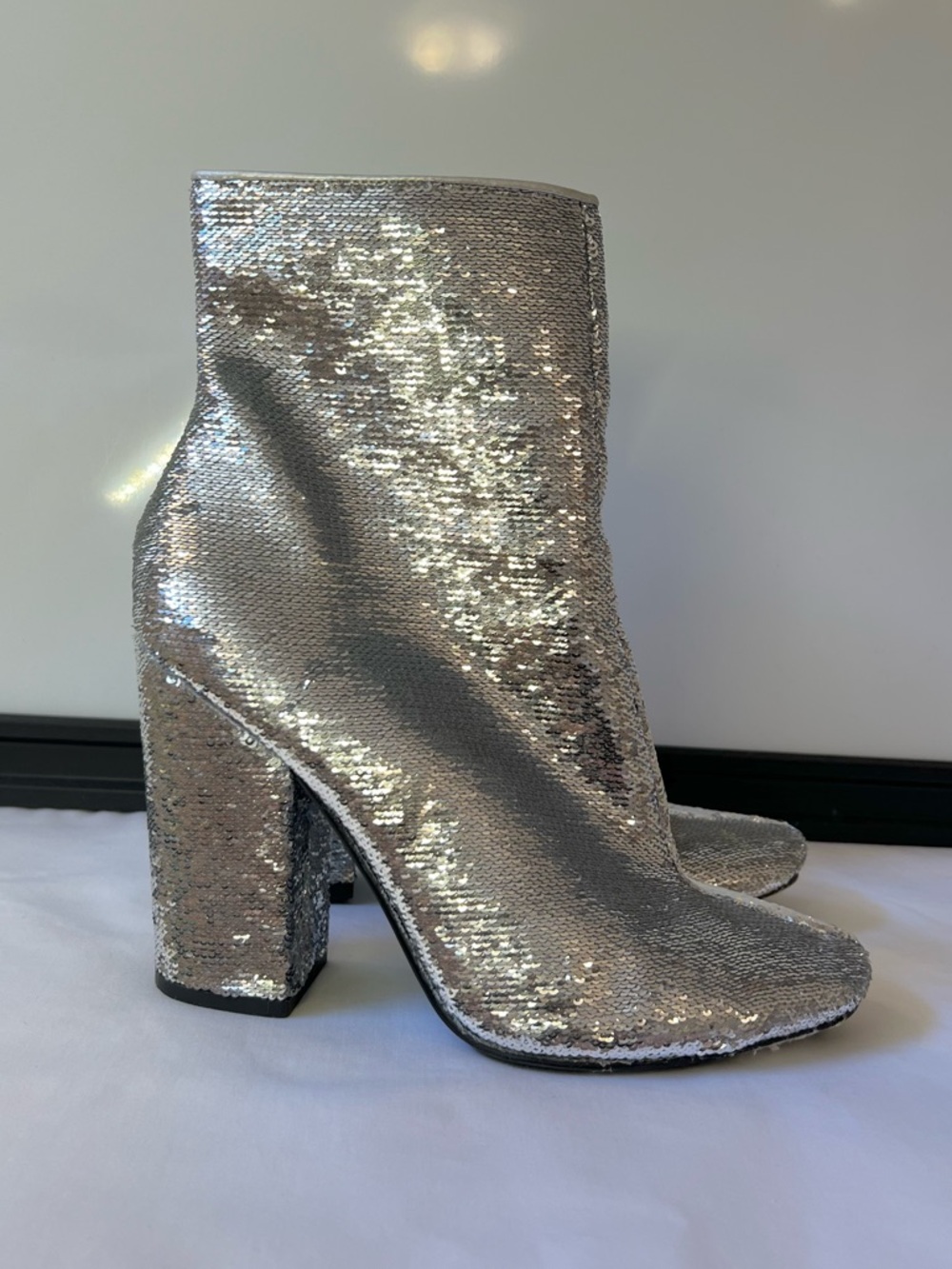 Silver Sequin GoGo Booties Boots Dancer Kendall & Kylie Block Heel 7 1/2